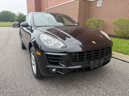 Used 2017 Porsche Macan AWD/4WD image 22