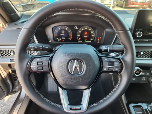 Used 2024 Acura Integra A-Spec image 9