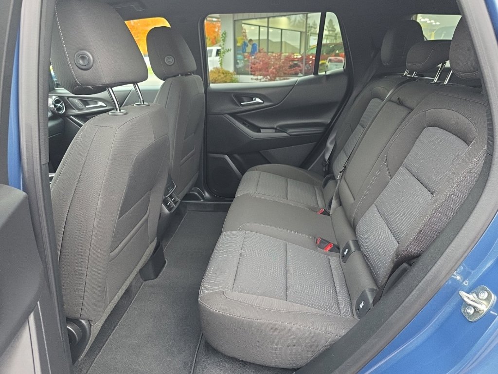 Used 2026 Chevrolet Equinox LT AWD/4WD image 27