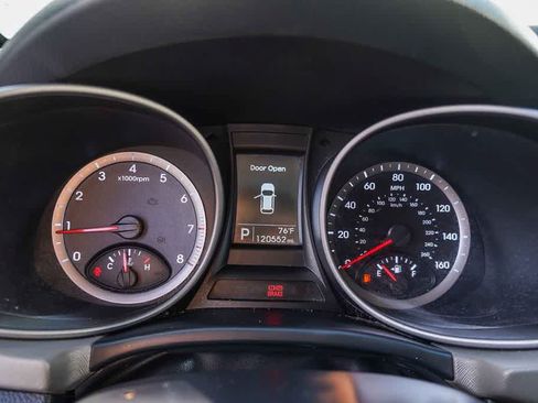 Used 2015 Hyundai Santa Fe Sport FWD image 29