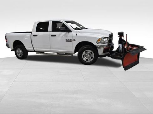 Used 2018 RAM 2500 Tradesman w/ Chrome Appearance Group image 2