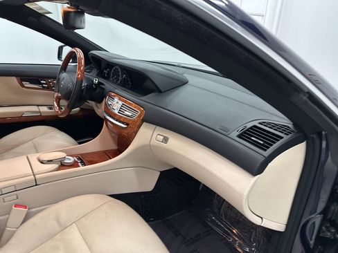 Used 2014 Mercedes-Benz CL 550 4MATIC image 23
