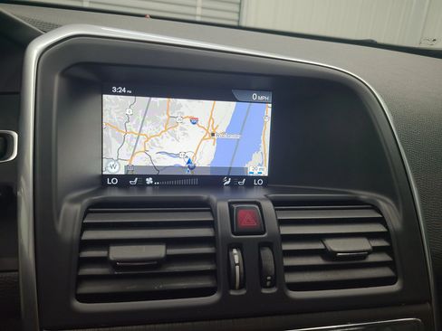 Used 2016 Volvo XC60 T5 Premier AWD/4WD image 33