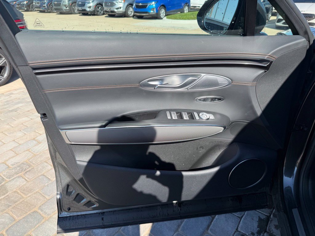 Used 2026 Genesis GV70 3.5T Sport Advanced AWD/4WD image 10