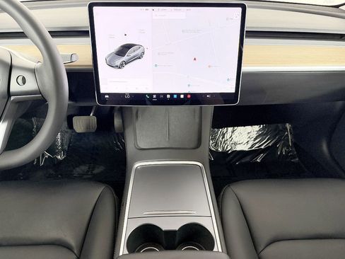 Used 2021 Tesla Model 3 Standard Range Plus image 57