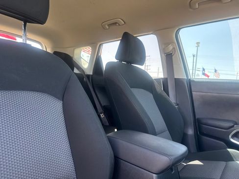 Used 2024 Kia Soul LX FWD image 28