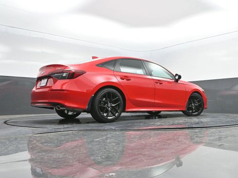 Used 2025 Honda Civic Sport image 27