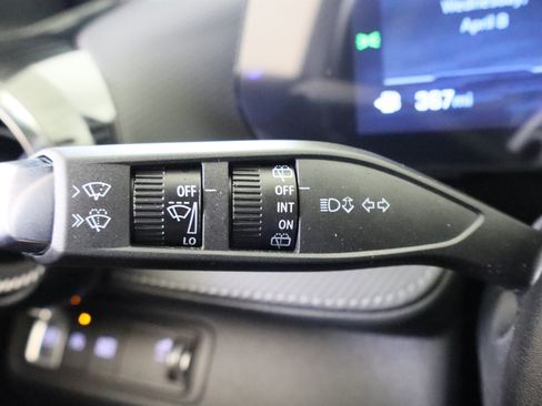 New 2026 Chevrolet Equinox LT w/ Safety and Technology Package FWD image 31