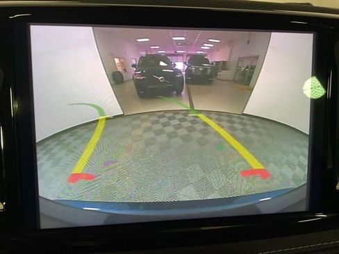 Used 2022 Chrysler Pacifica Touring-L AWD/4WD image 11