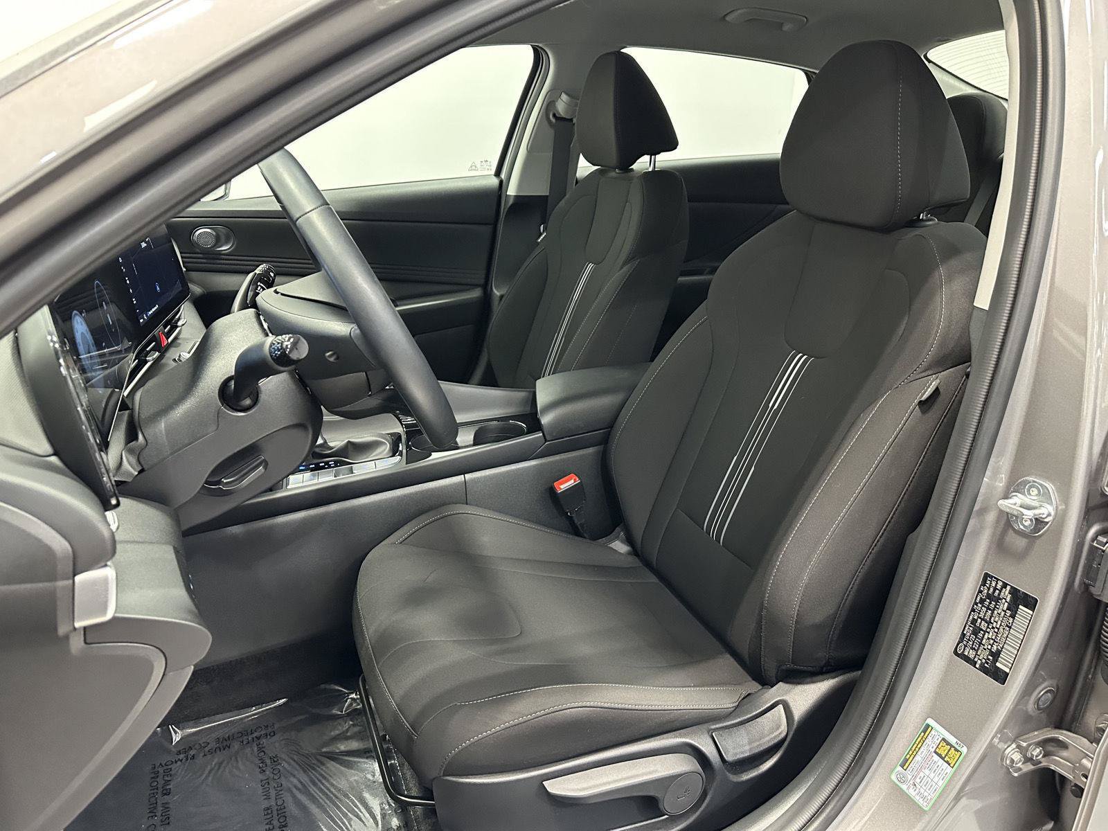 Certified 2023 Hyundai Elantra SEL w/ Convenience Package FWD image 15
