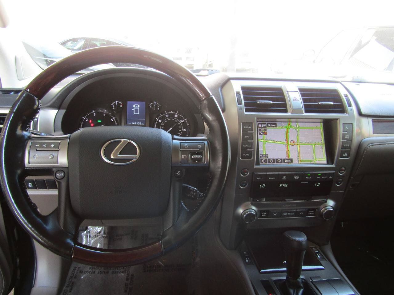 Used 2018 Lexus GX 460 Premium w/ Premium Package AWD/4WD image 18
