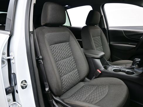 Used 2019 Chevrolet Equinox LT FWD image 14