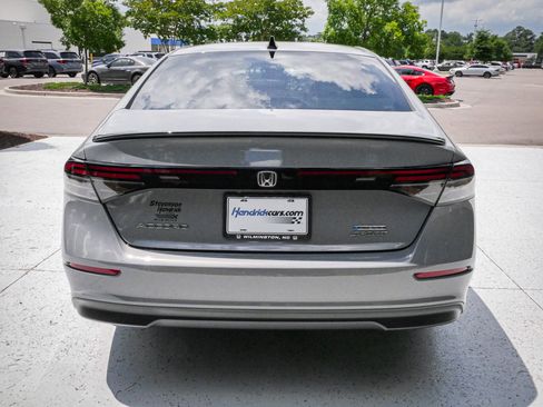 Used 2024 Honda Accord Sport image 9