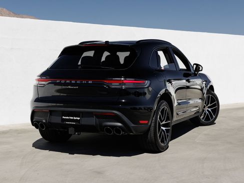 Certified 2026 Porsche Macan AWD/4WD image 7