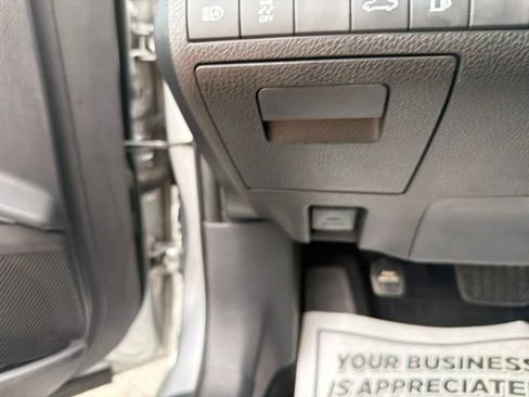 Used 2018 Toyota Camry LE FWD image 22