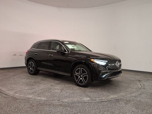 Used 2026 Mercedes-Benz GLC 300 image 7