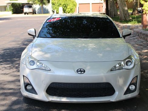Used 2014 Scion FR-S image 4