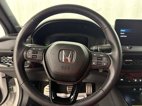 Used 2025 Honda Accord Sport image 11
