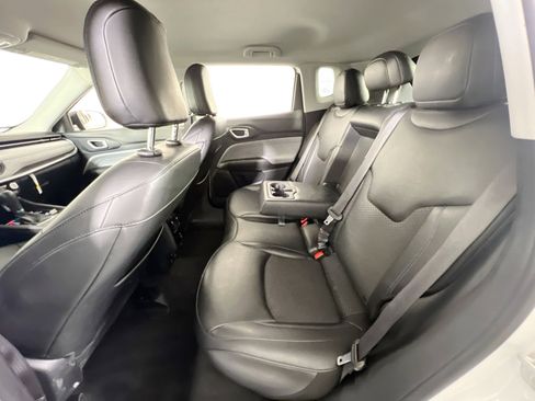 Used 2022 Jeep Compass Latitude w/ Convenience Group image 23