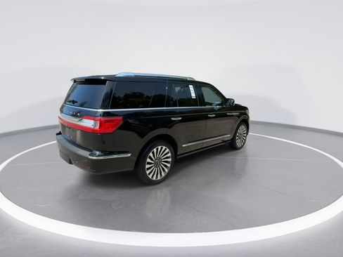 Used 2019 Lincoln Navigator Reserve AWD/4WD image 8
