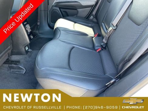 Used 2025 Jeep Compass Latitude AWD/4WD image 41