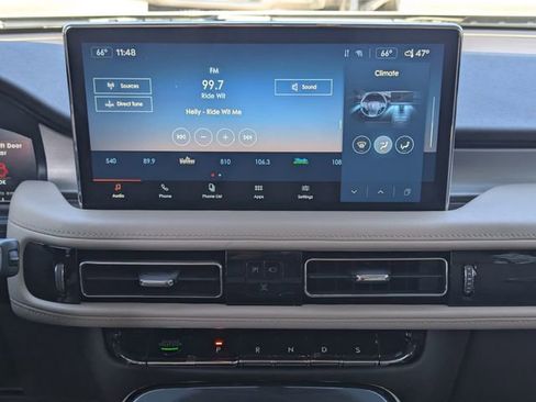 Used 2022 Lincoln Nautilus FWD image 17