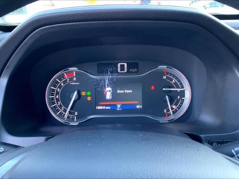 Used 2017 Honda Pilot EX image 25