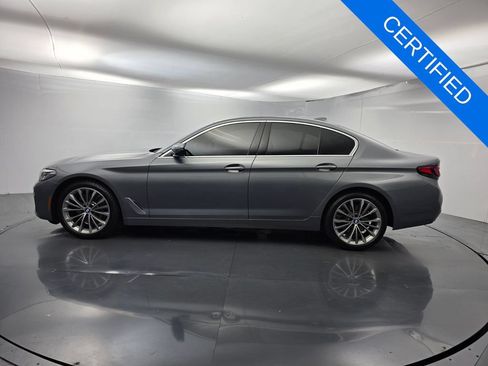 Used 2023 BMW 530i w/ Premium Package RWD image 7