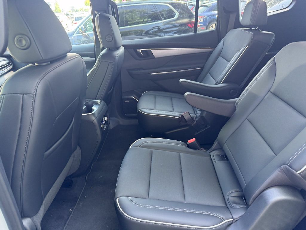 Used 2026 Buick Enclave Preferred AWD/4WD image 34