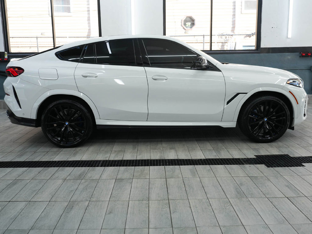 Used 2025 BMW X6 M60i w/ Parking Assistance Package AWD/4WD image 5