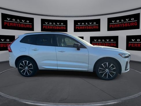 Used 2024 Volvo XC60 B5 Plus w/ Protection Package Premier AWD/4WD image 9