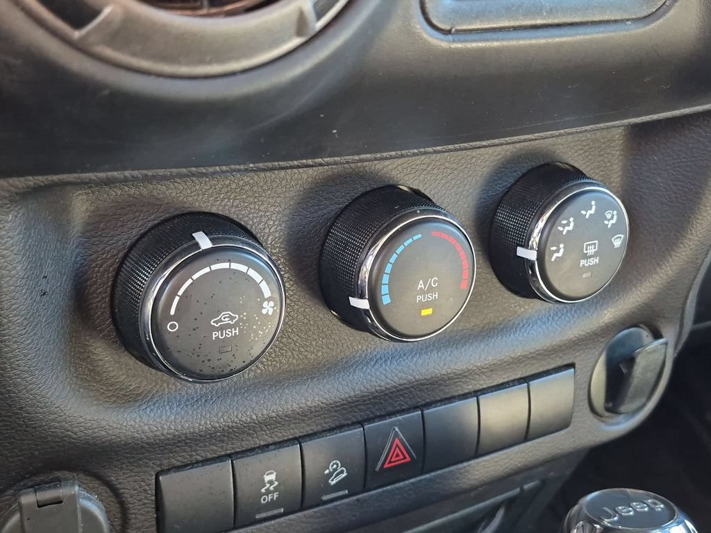 Certified 2016 Jeep Wrangler Sport AWD/4WD image 20