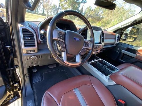 Used 2022 Ford F350 Platinum image 62