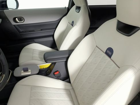 Used 2025 MINI Cooper S image 35