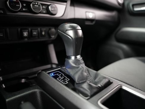 Used 2021 Toyota Tacoma TRD Sport image 34