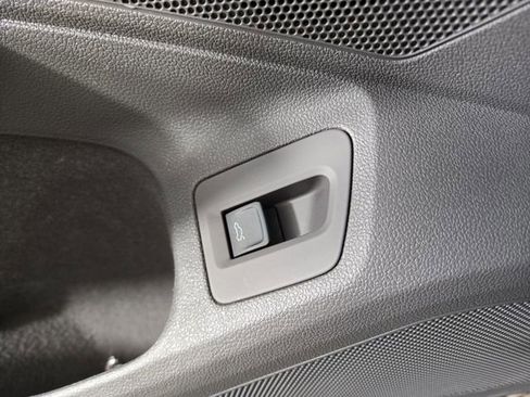 Used 2023 Volkswagen Arteon SEL Premium image 29