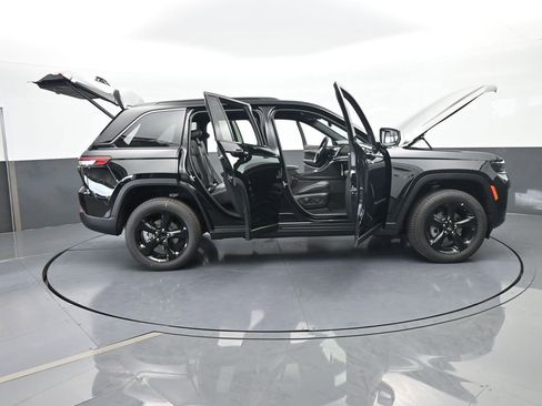 New 2026 Jeep Grand Cherokee Limited w/ Limited Altitude Package RWD image 58