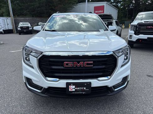 Used 2023 GMC Terrain SLE w/ Driver Convenience Package AWD/4WD image 9