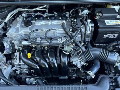 Used 2022 Toyota Corolla LE w/ Carpet Mat Package (TMS) FWD image 52