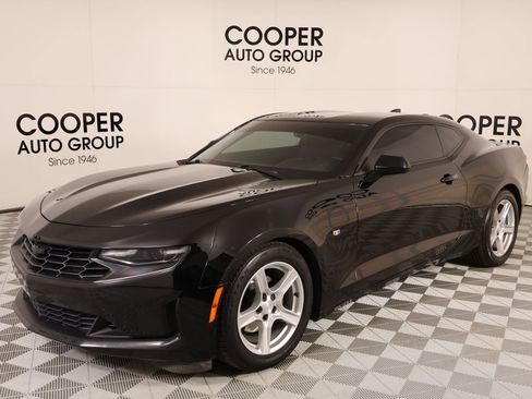 Used 2020 Chevrolet Camaro LT image 9