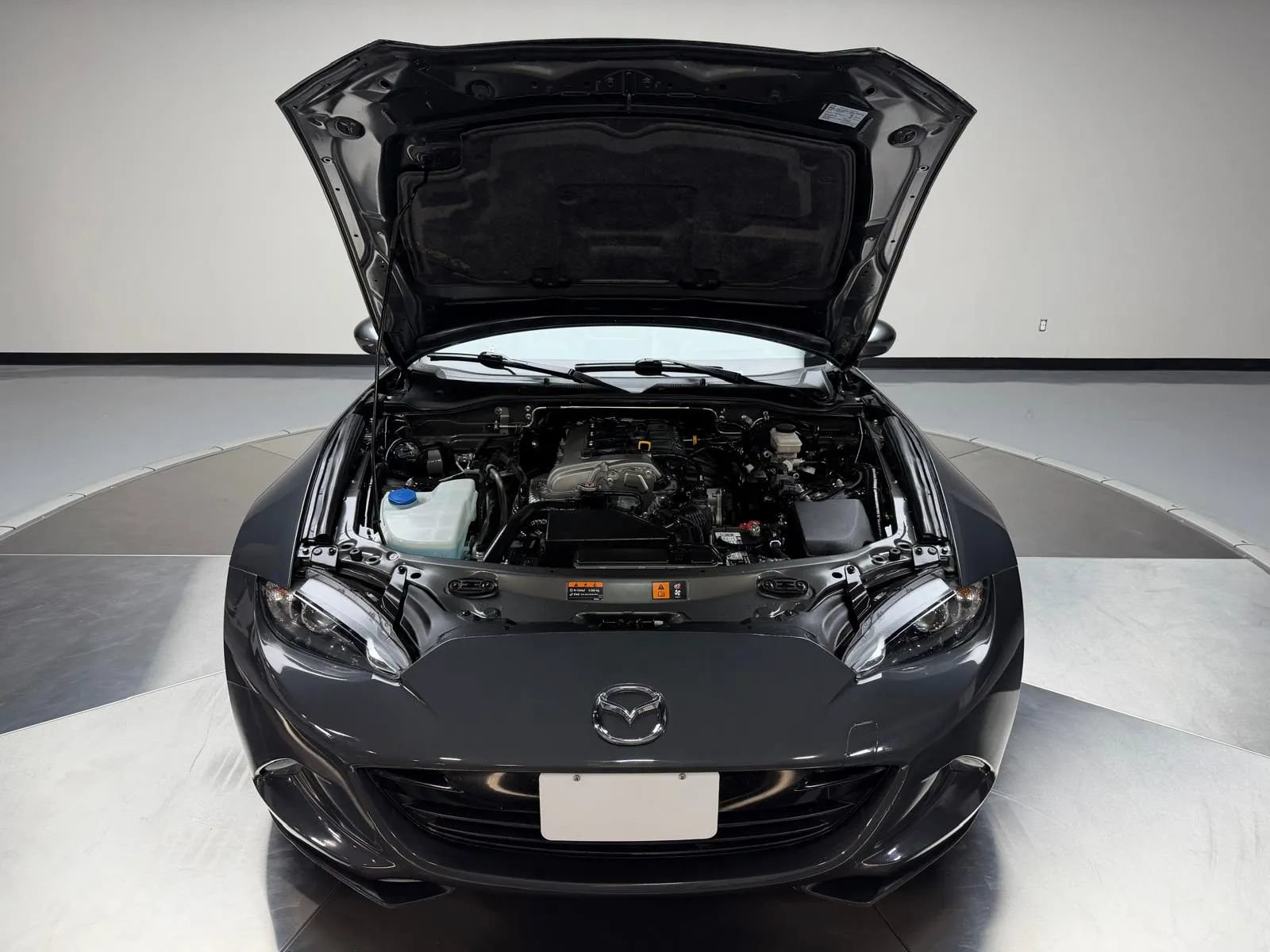 Used 2022 MAZDA MX-5 Miata RF Grand Touring RWD image 11