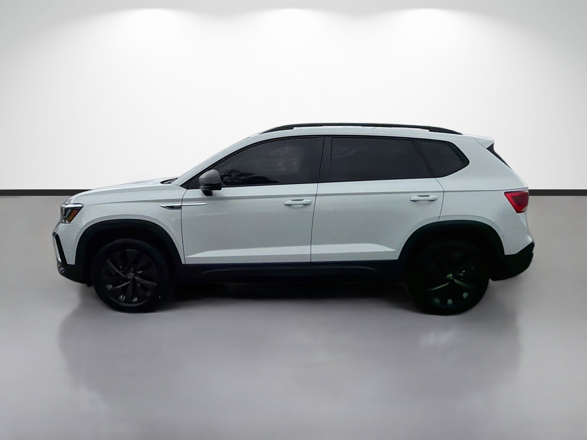 Used 2023 Volkswagen Taos S FWD image 6