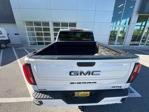 Used 2026 GMC Sierra 1500 AT4 w/ LPO, Black Badging Package AWD/4WD image 30