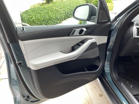 New 2026 BMW X5 sDrive40i image 8