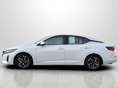 Used 2024 Nissan Sentra SV image 8
