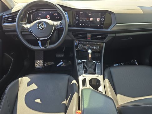 Used 2020 Volkswagen Jetta SEL image 15