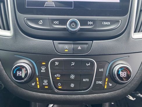 Used 2023 Chevrolet Malibu LT w/ Driver Confidence Package image 38