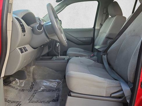 Used 2011 Nissan Frontier SV w/ SV Premium Utility Pkg image 15