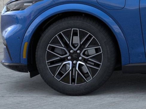 New 2025 Ford Mustang Mach-E Premium image 19