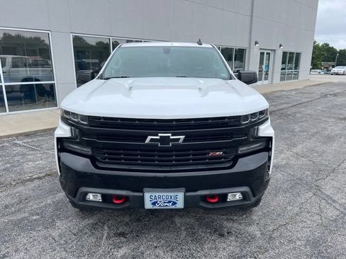 Used 2020 Chevrolet Silverado 1500 LT Trail Boss AWD/4WD image 2